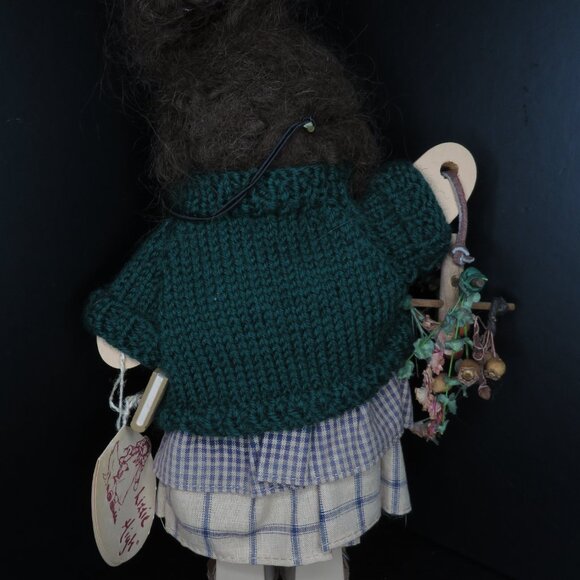 Lizzie High Doll - Picture 4 of 6